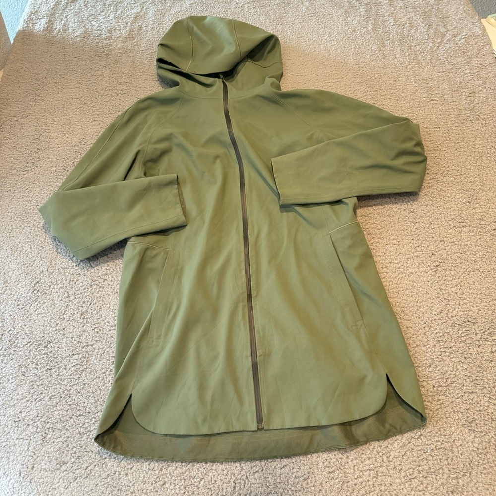 Lululemon Glyde Along Softshell Color Green Twill Size 12